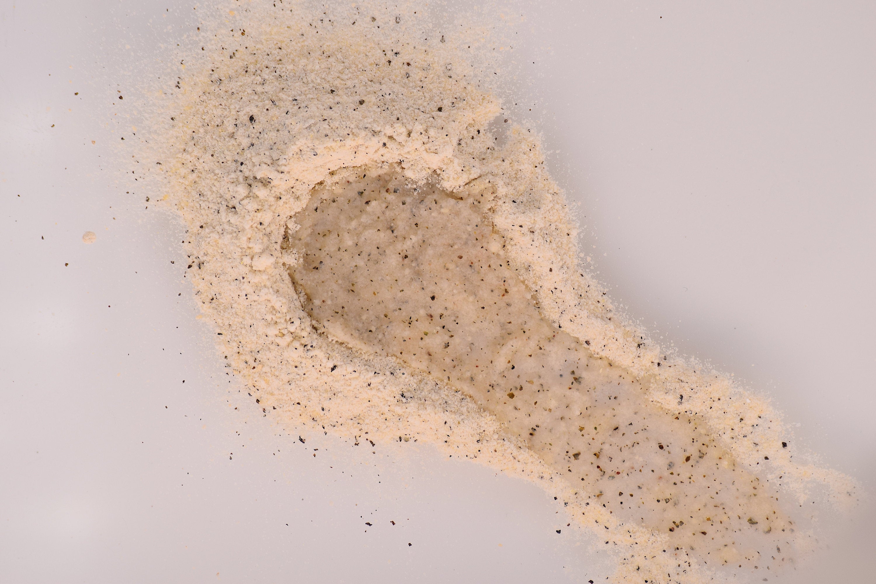 The White Clay Mask - Brightening, Detoxifying